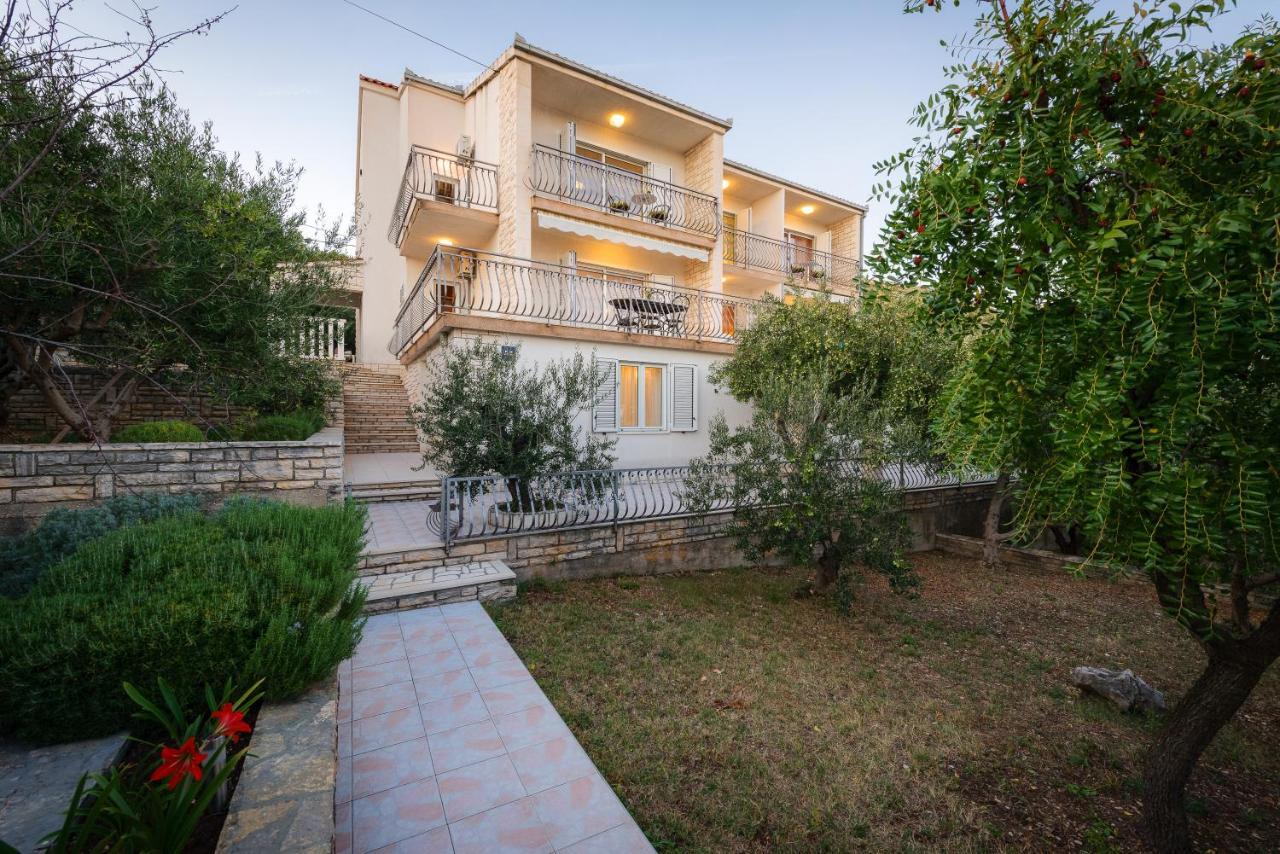 Residence Villa Irena Apartments Trogir Exterior foto